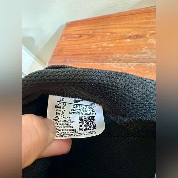 Women's Nike Court Legacy Lift Platform Sneakers in Black and Violet Size 10 - Picture 5 of 7